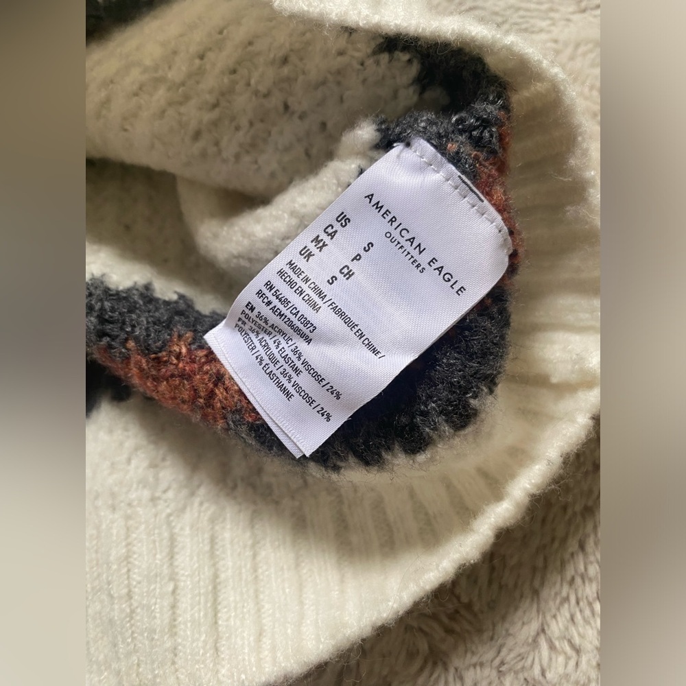 NWOT American Eagle Cozy Sweaters- Lot of 2 ๐ - Picture 9 of 12